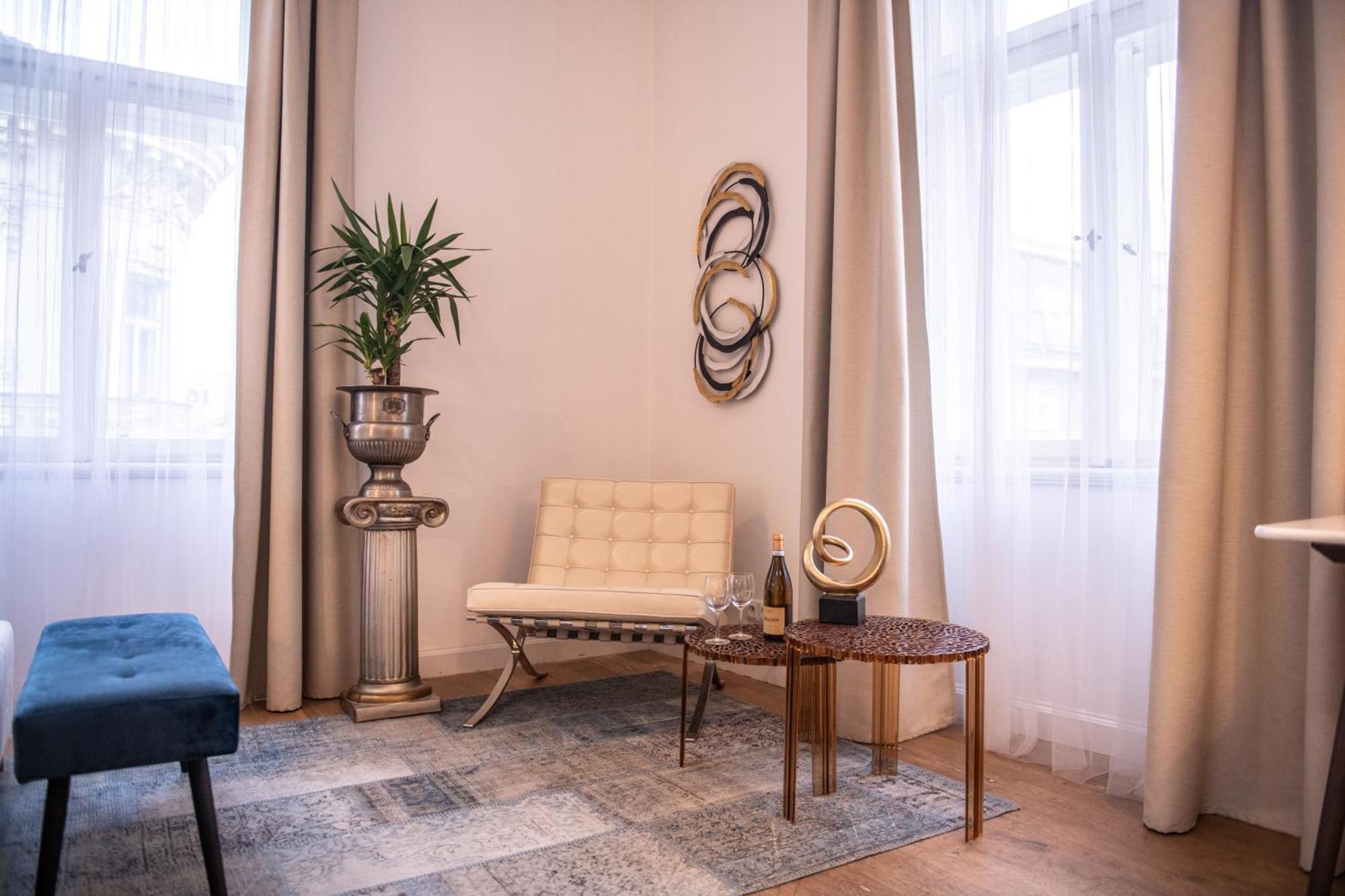 Modern Downtown Apt - Renovated, On Ideal Location Prága Kültér fotó