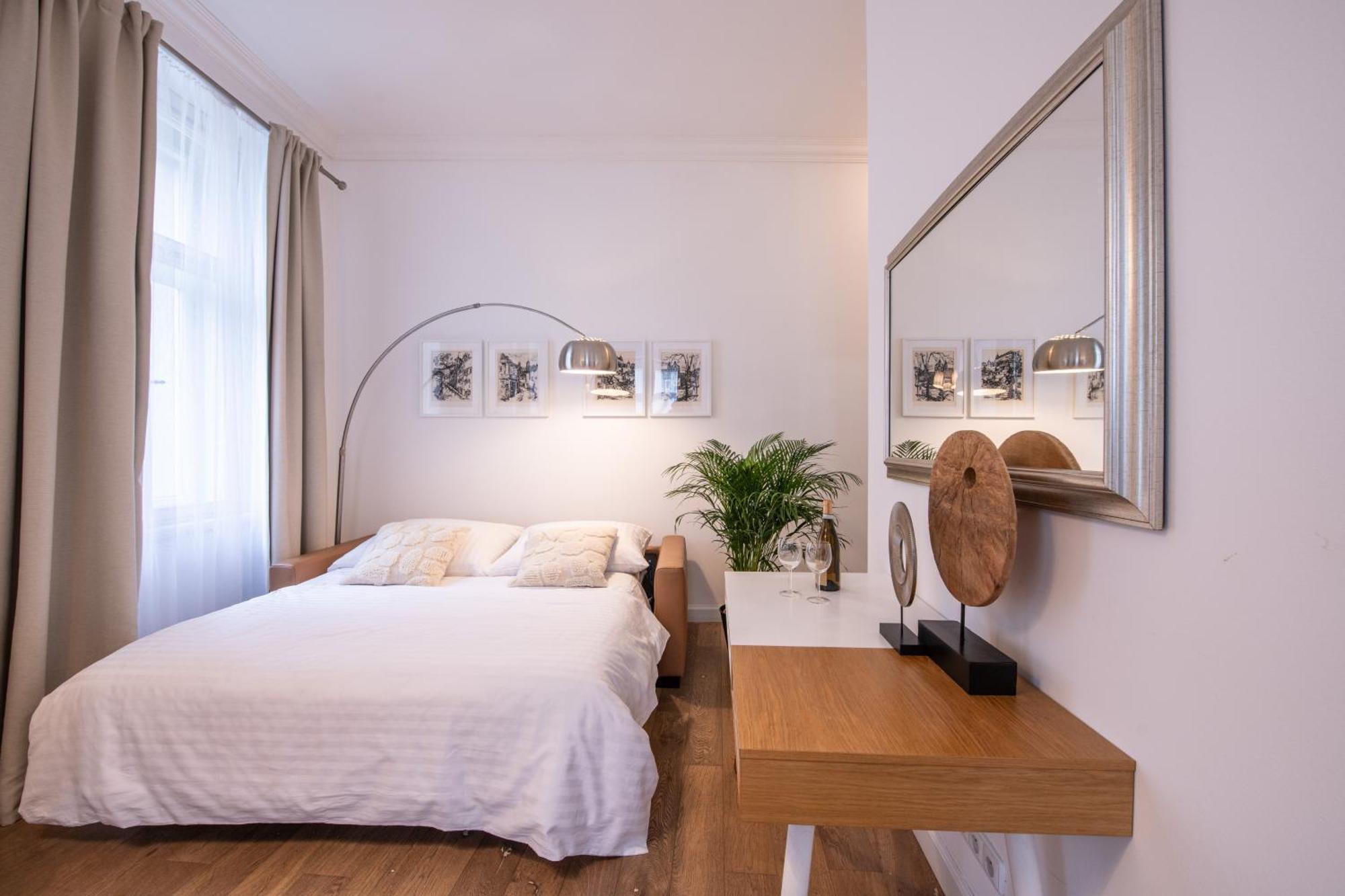 Modern Downtown Apt - Renovated, On Ideal Location Prága Kültér fotó