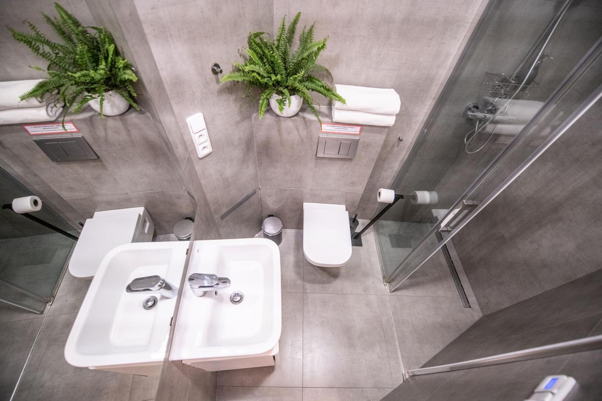 Modern Downtown Apt - Renovated, On Ideal Location Prága Kültér fotó