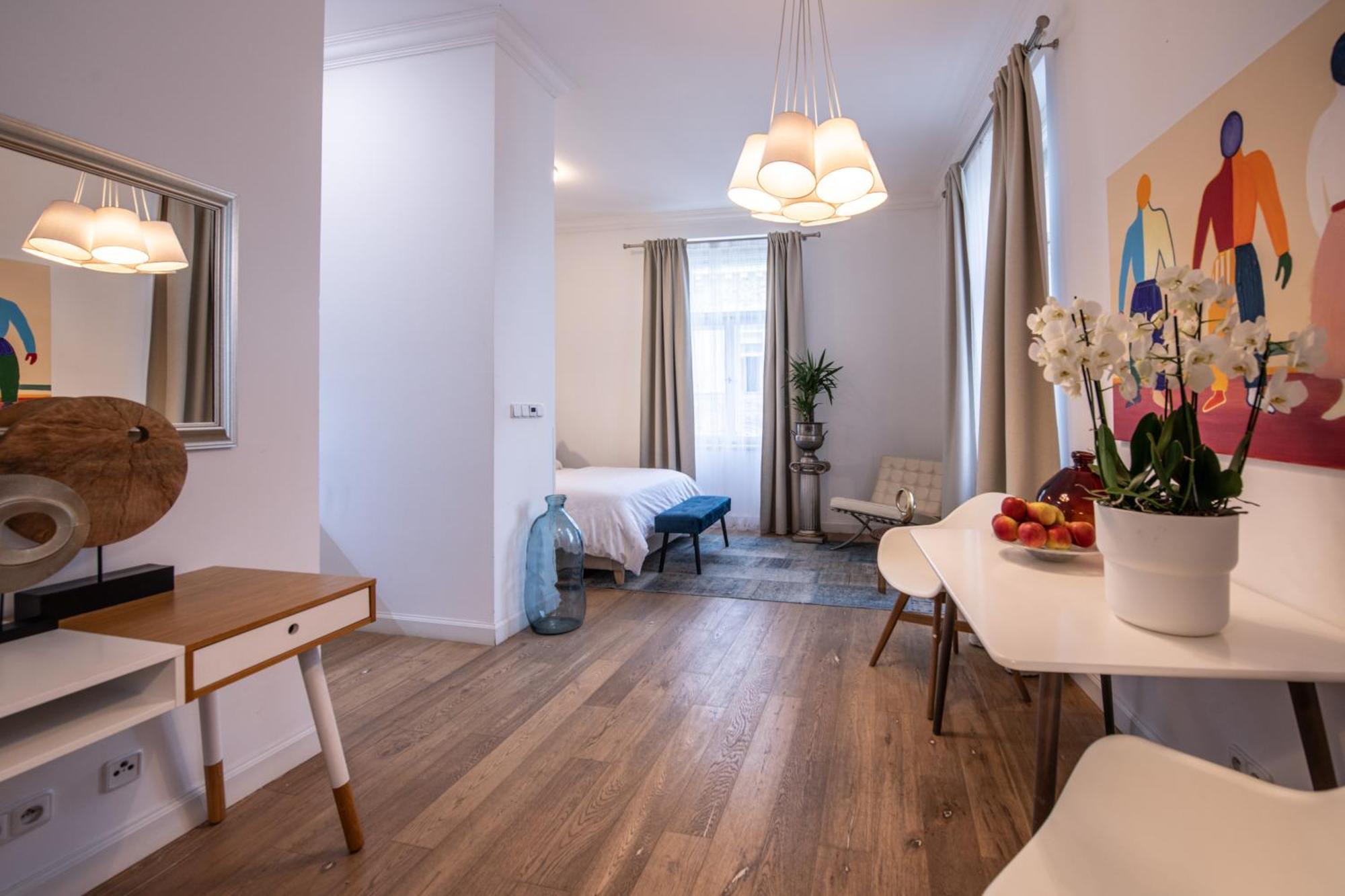Modern Downtown Apt - Renovated, On Ideal Location Prága Kültér fotó