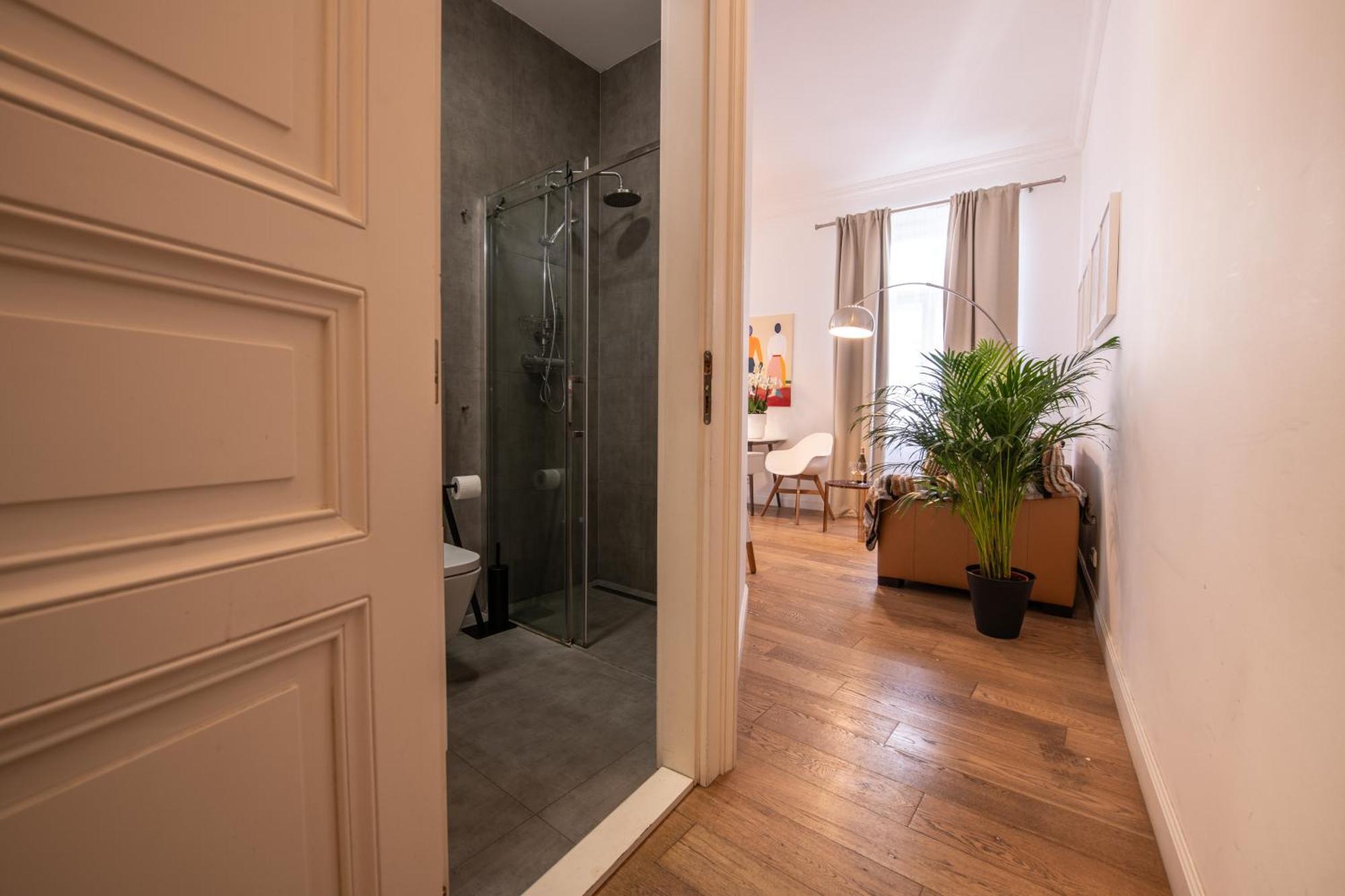 Modern Downtown Apt - Renovated, On Ideal Location Prága Kültér fotó