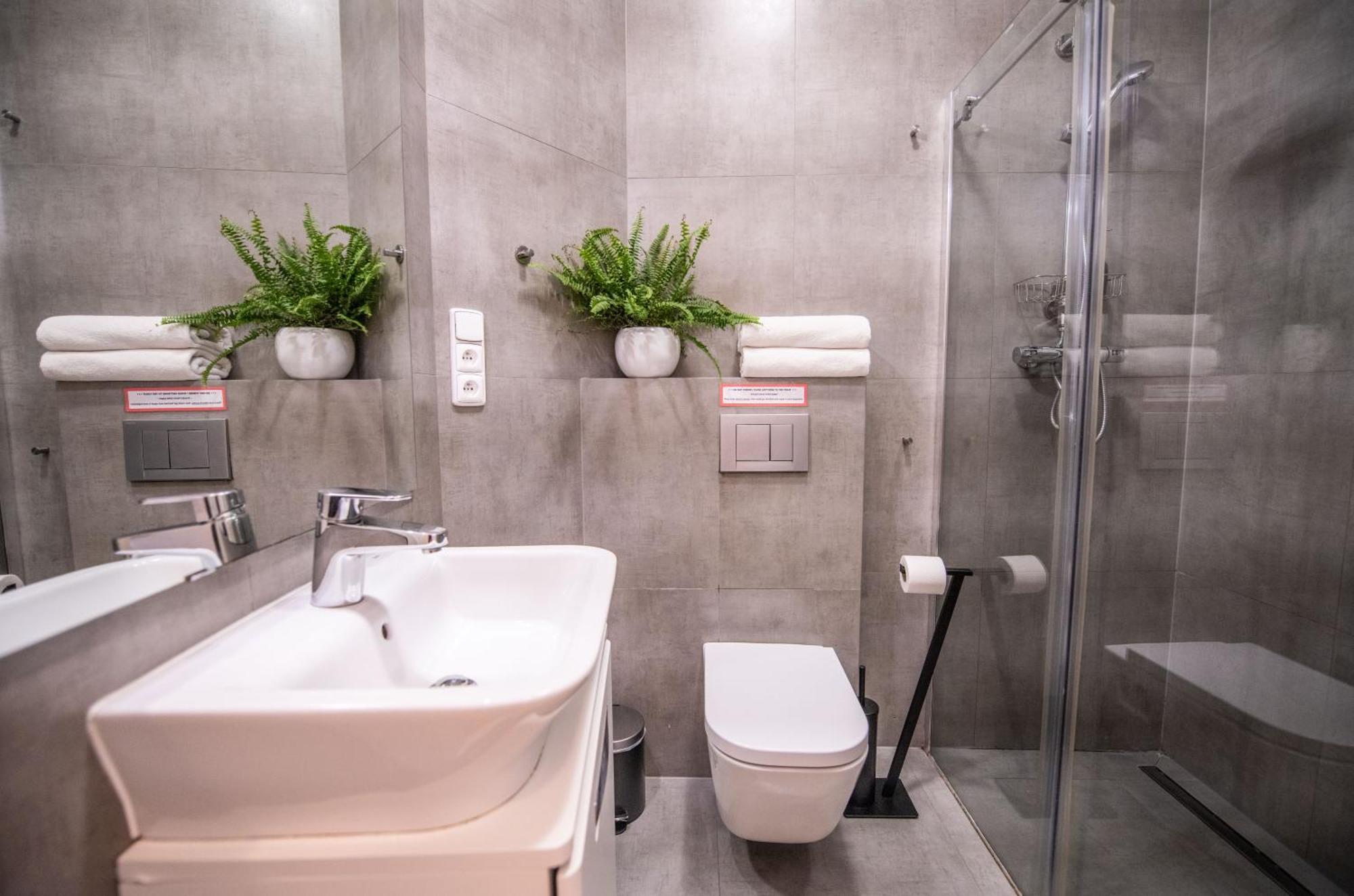 Modern Downtown Apt - Renovated, On Ideal Location Prága Kültér fotó